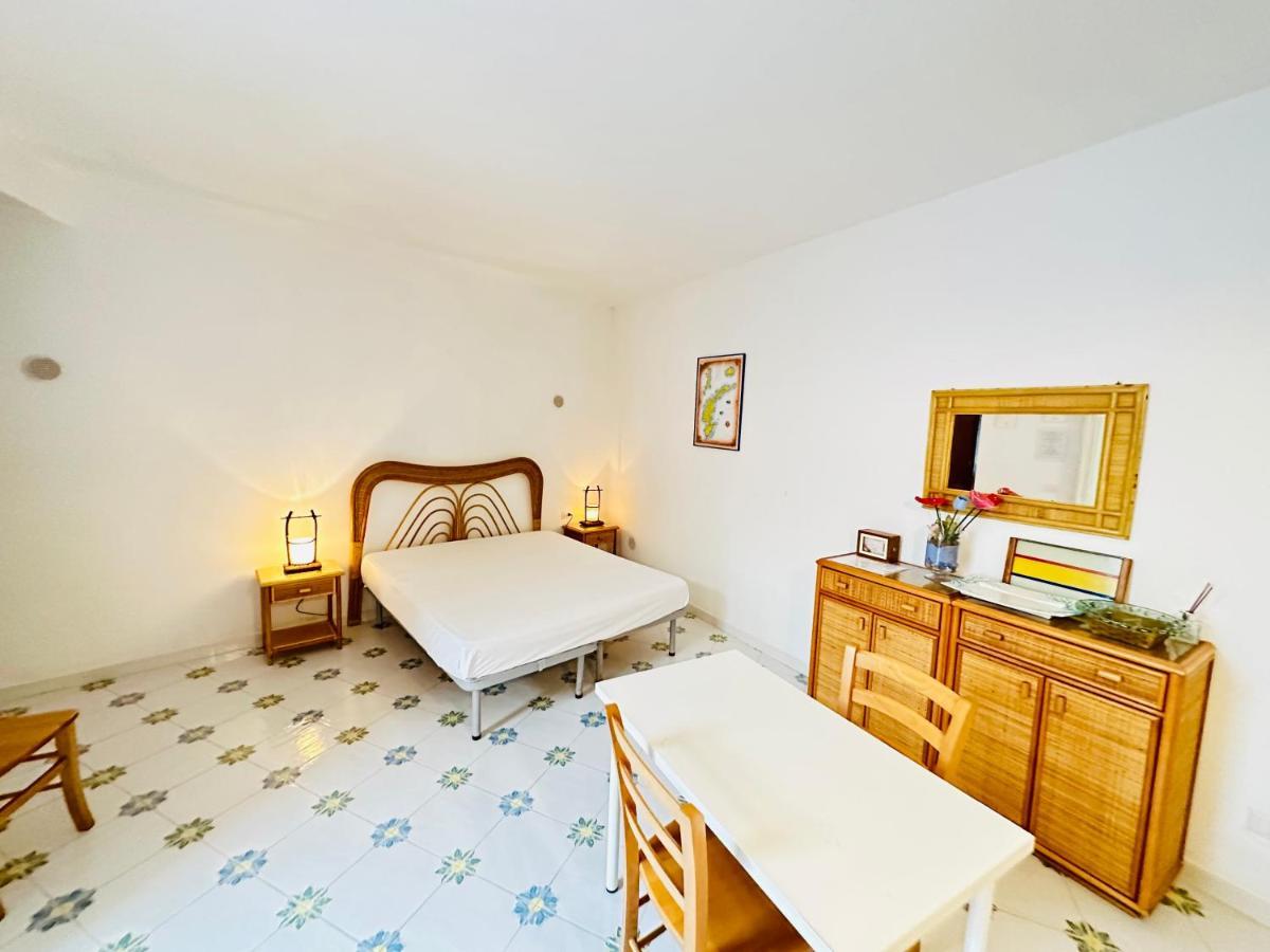 La Donzella - Immobilevante Ponza Esterno foto
